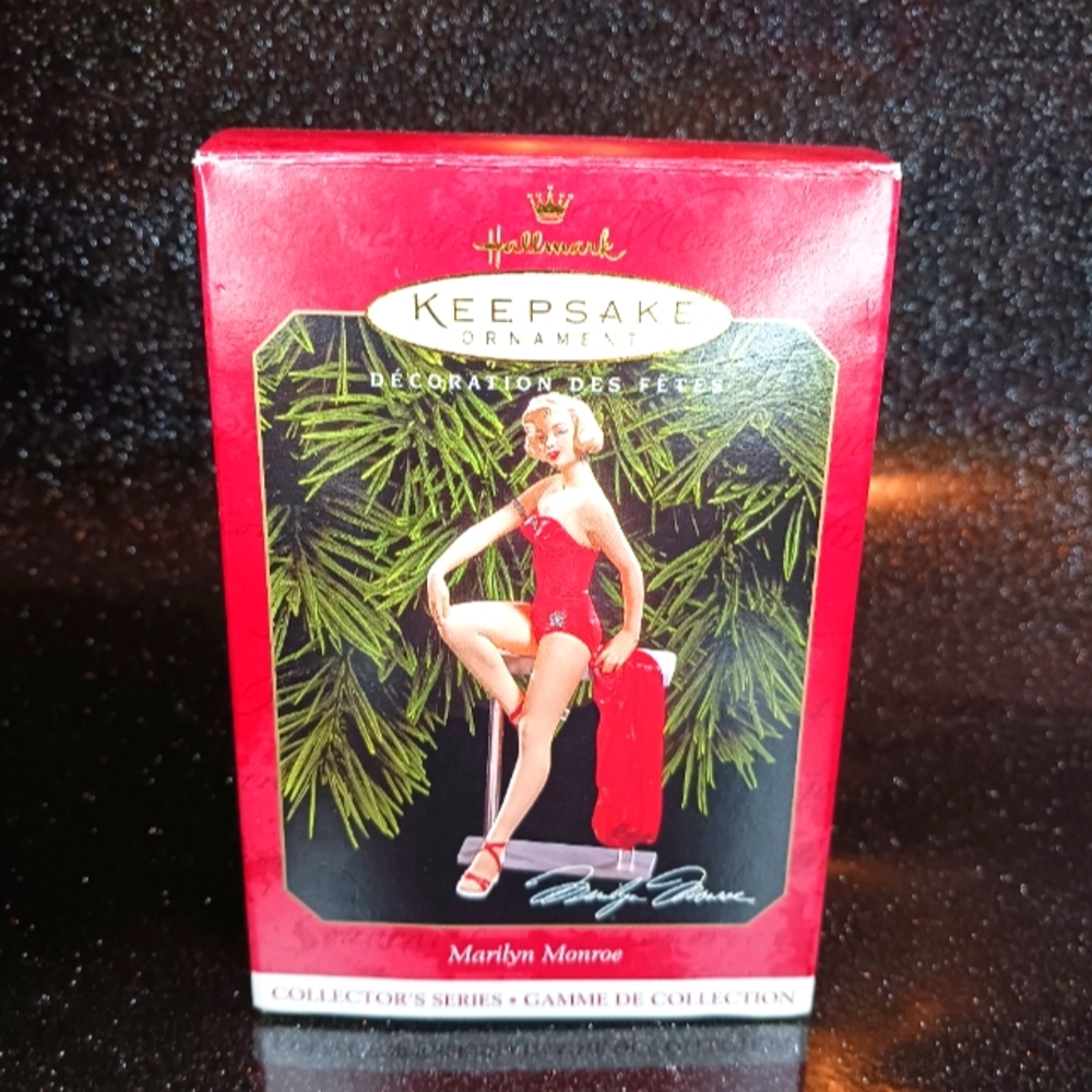 Hallmark Marilyn Monroe Collector's Series Christmas Ornament.